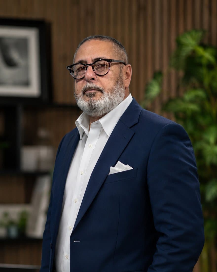 Wilfredo Manzano, optician and owner of Tus Ojos Eyecare